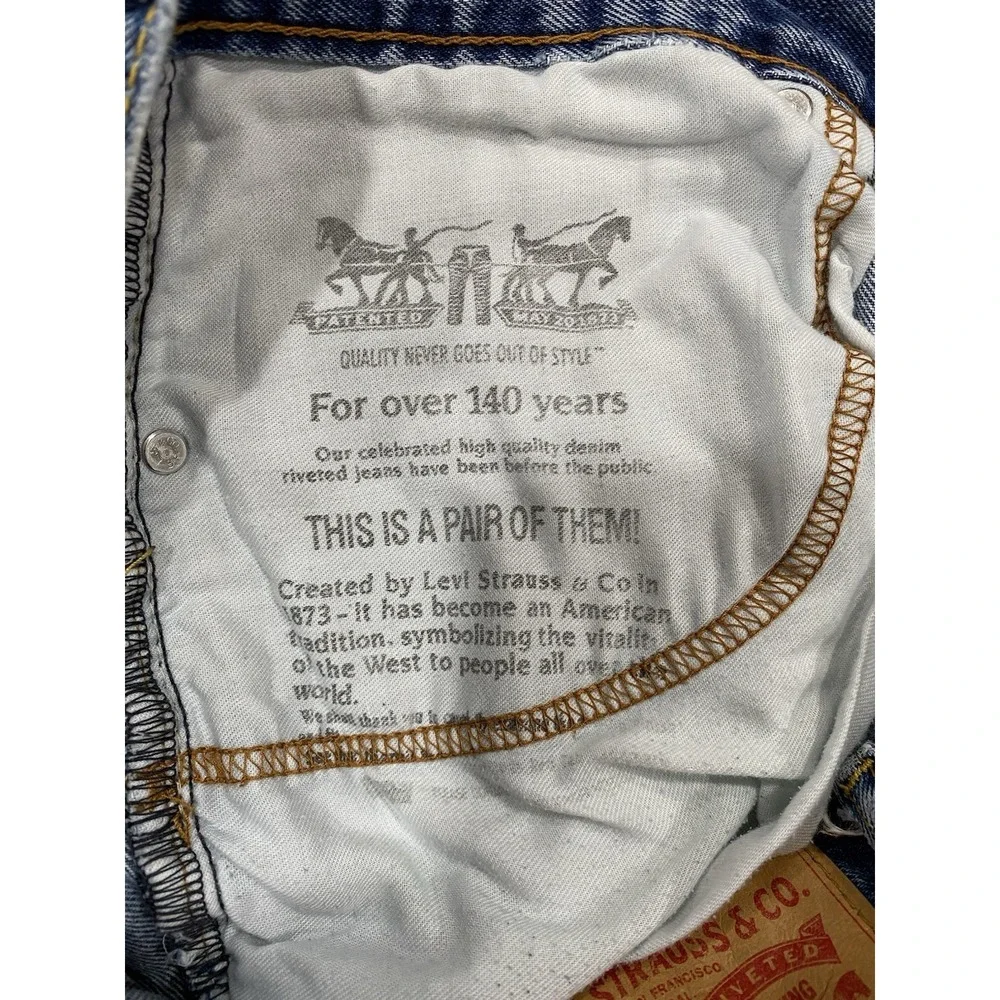 Levi's 550 Jeans Mens 38x30 Blue‎ Denim Medium Wash Straight Leg Relaxed Dadcore